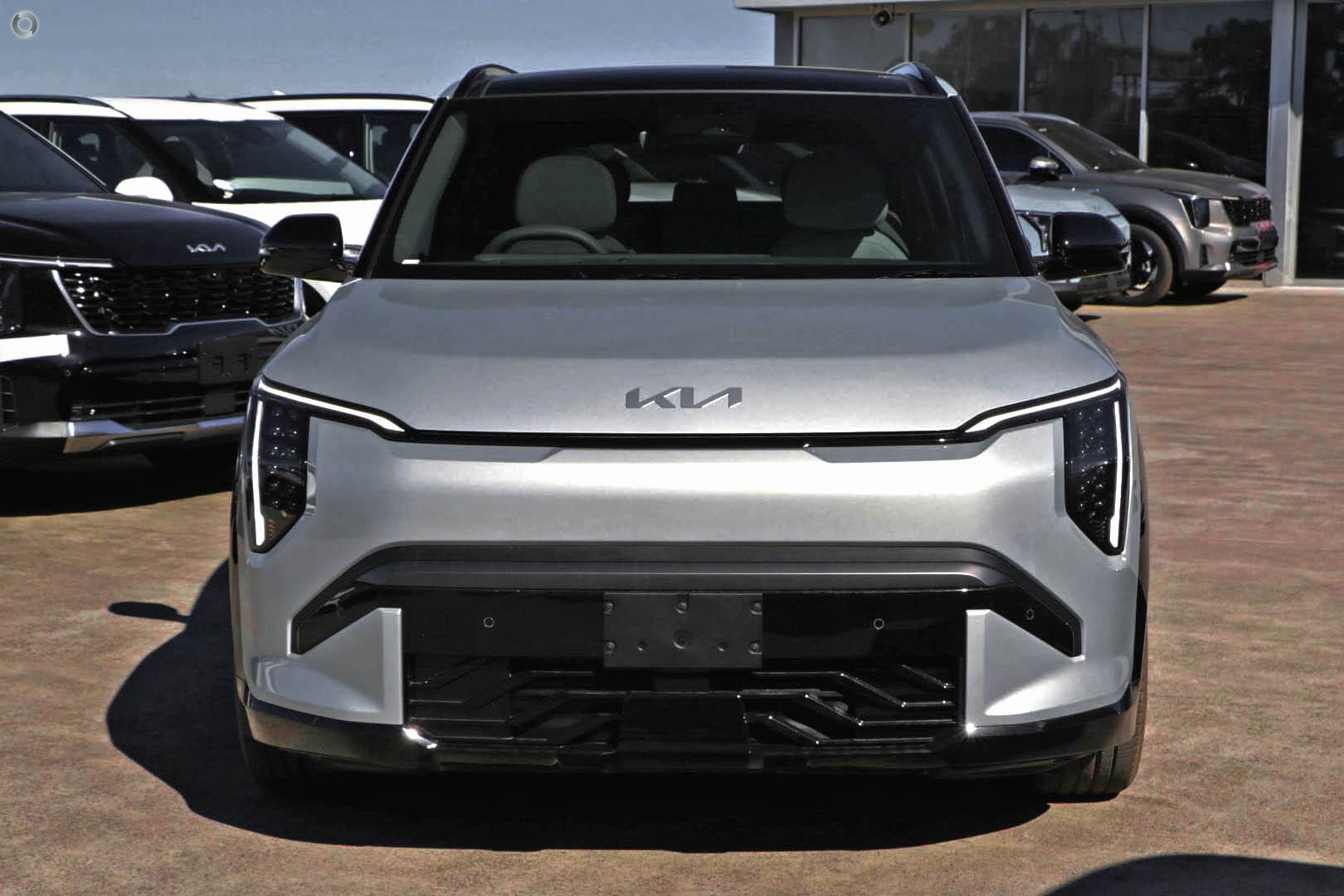 Kia Ev3 image 2