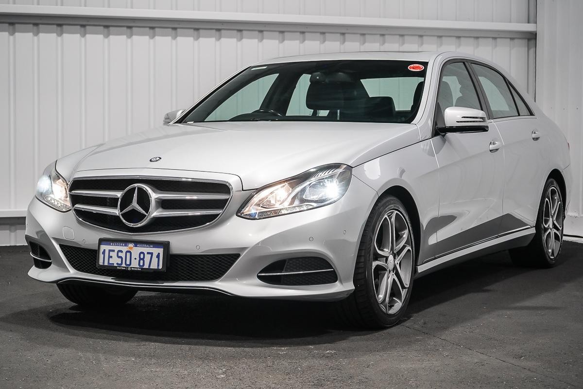 Mercedes Benz E-class image 4