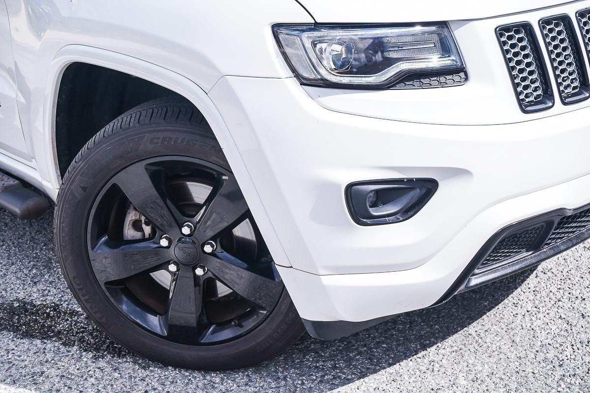 Jeep Grand Cherokee image 2