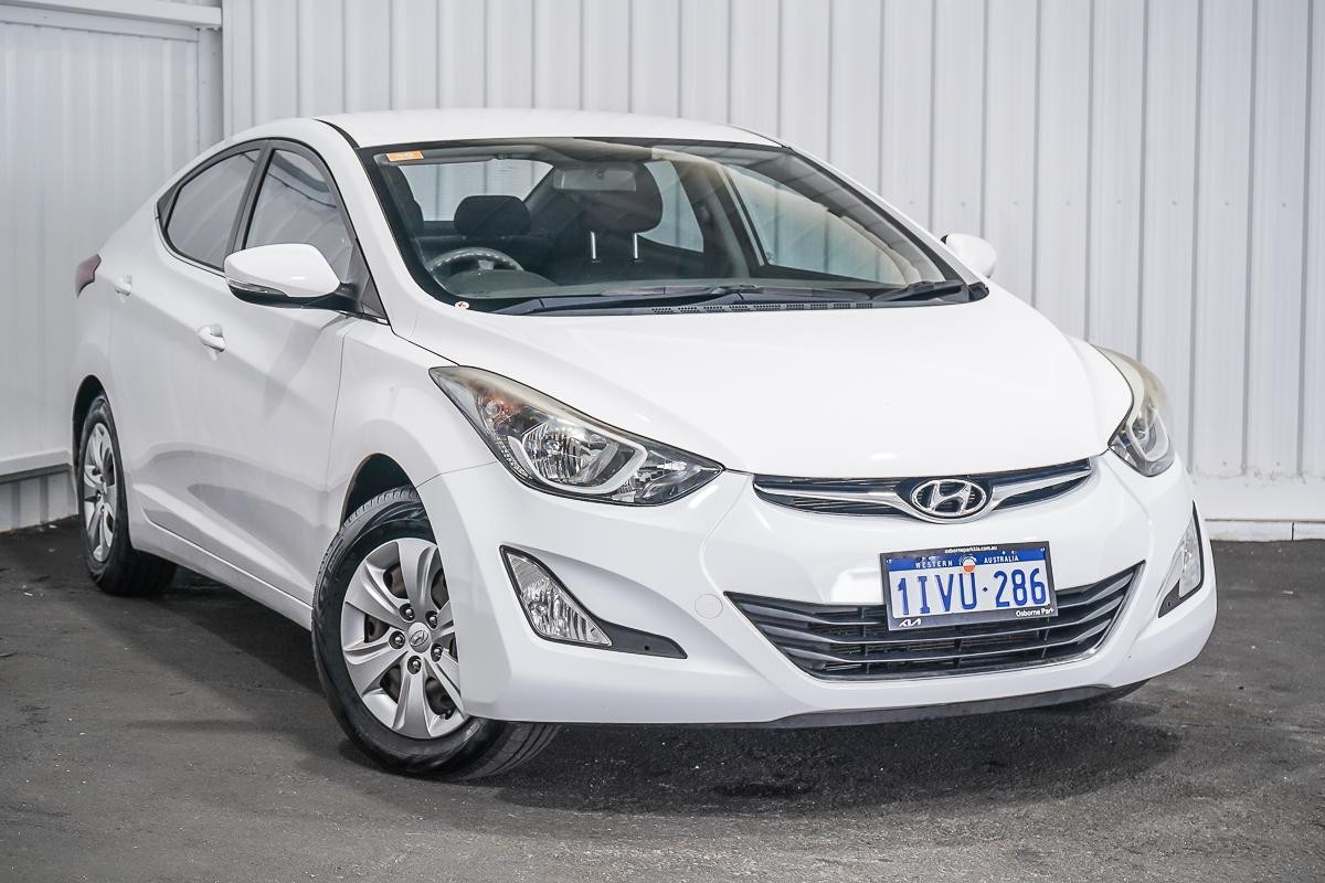 Hyundai Elantra image 1