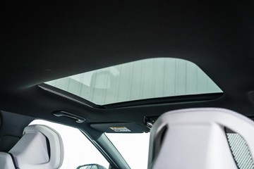 https://dvg-vehicle-assets.s3.amazonaws.com/1104234/2jtue5qbei0st22fraj3evkap.jpg