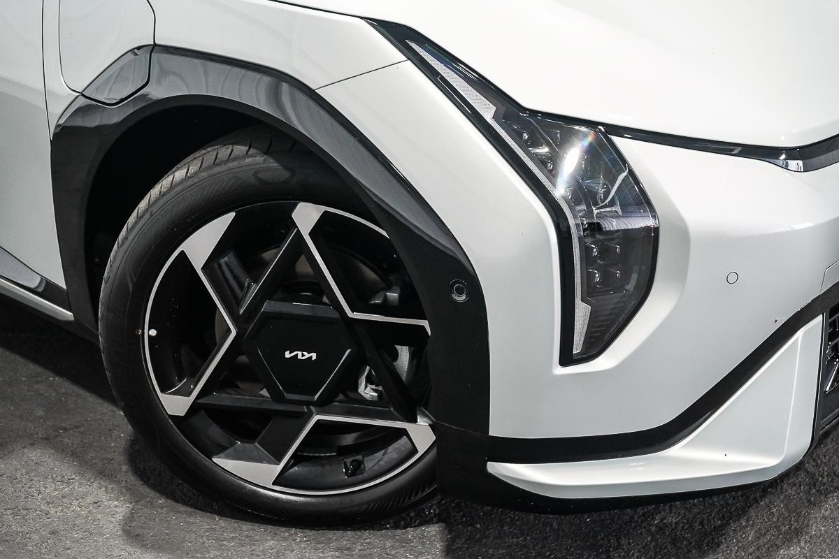 Kia Ev4 image 2