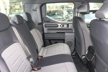 https://dvg-vehicle-assets.s3.amazonaws.com/1104251/7xzmnmaqe27zznhc2esf95cn5.jpg