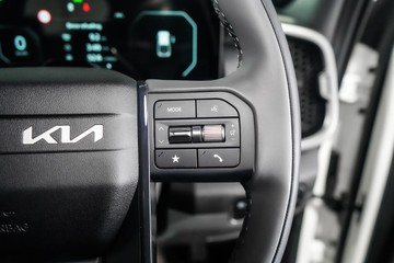 https://dvg-vehicle-assets.s3.amazonaws.com/1104255/2c9hfpm3pbk3ss14usf5o1v0r.jpg