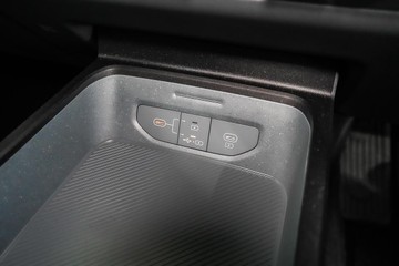 https://dvg-vehicle-assets.s3.amazonaws.com/1104255/6ciq84riejam3f8mg9jzinjw4.jpg