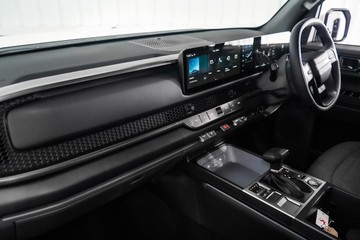 https://dvg-vehicle-assets.s3.amazonaws.com/1104255/8lhrav74eldd67jxtiwlax4l4.jpg
