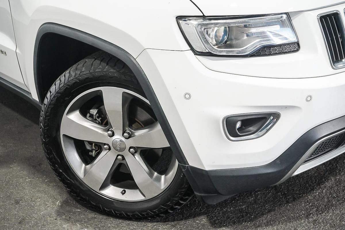 Jeep Grand Cherokee image 2