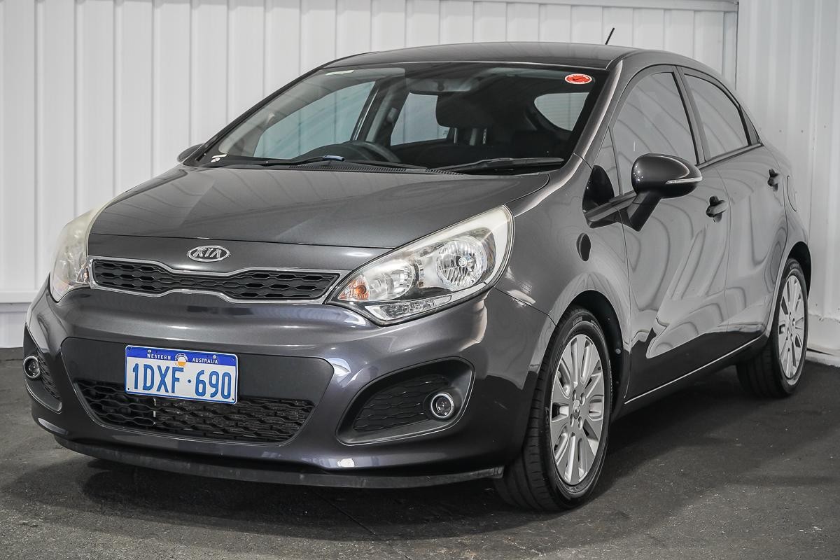 Kia Rio image 4
