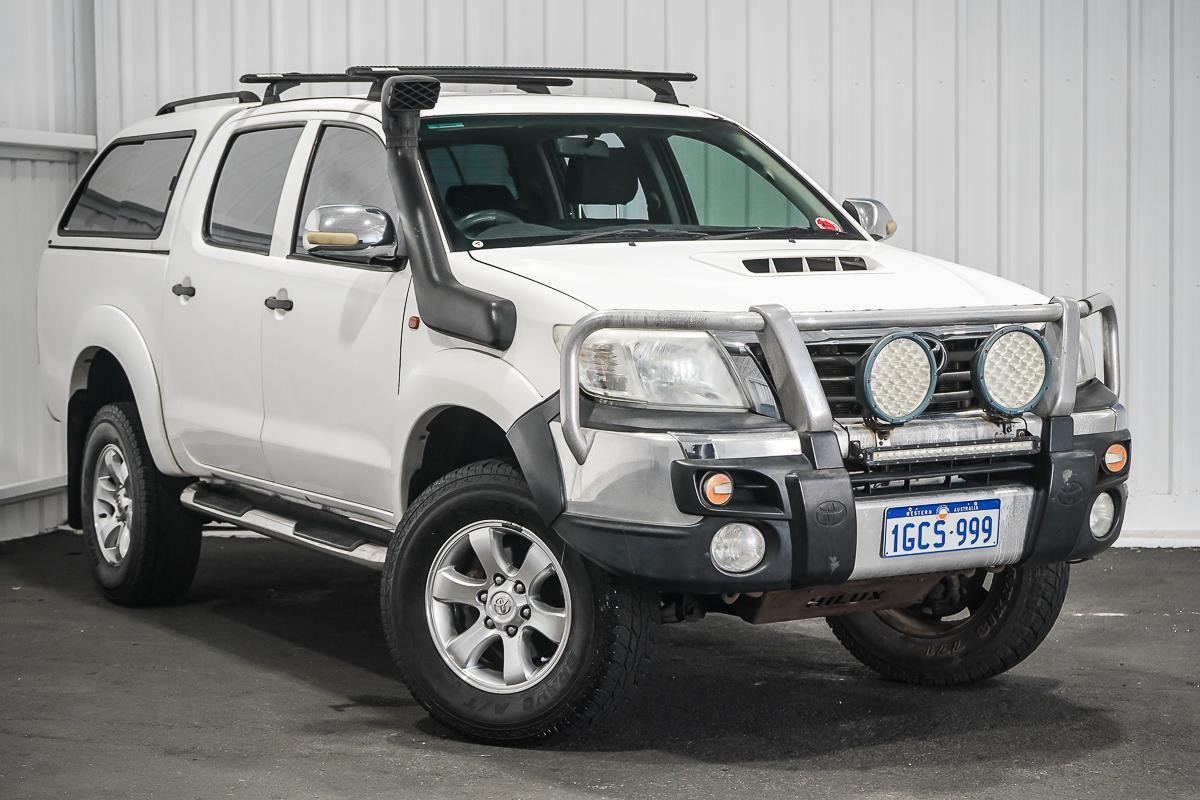 Toyota Hilux image 1