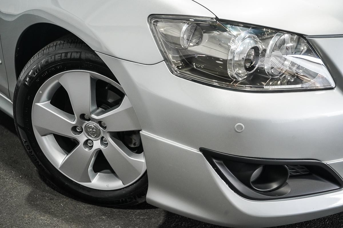 Toyota Aurion image 2