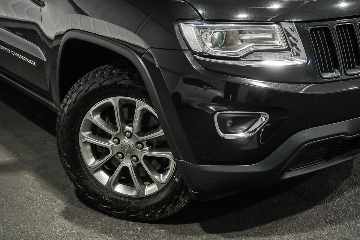 Jeep Grand Cherokee image 2