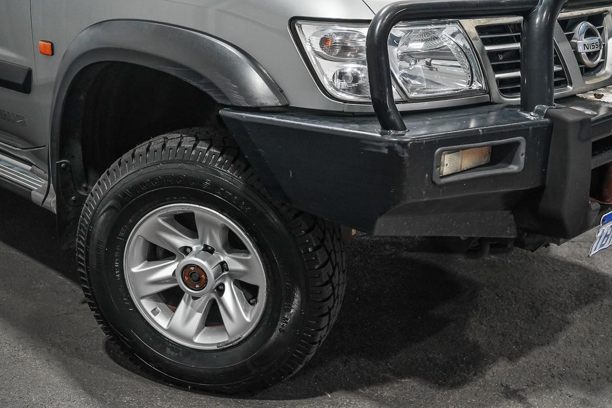 Nissan Patrol image 2