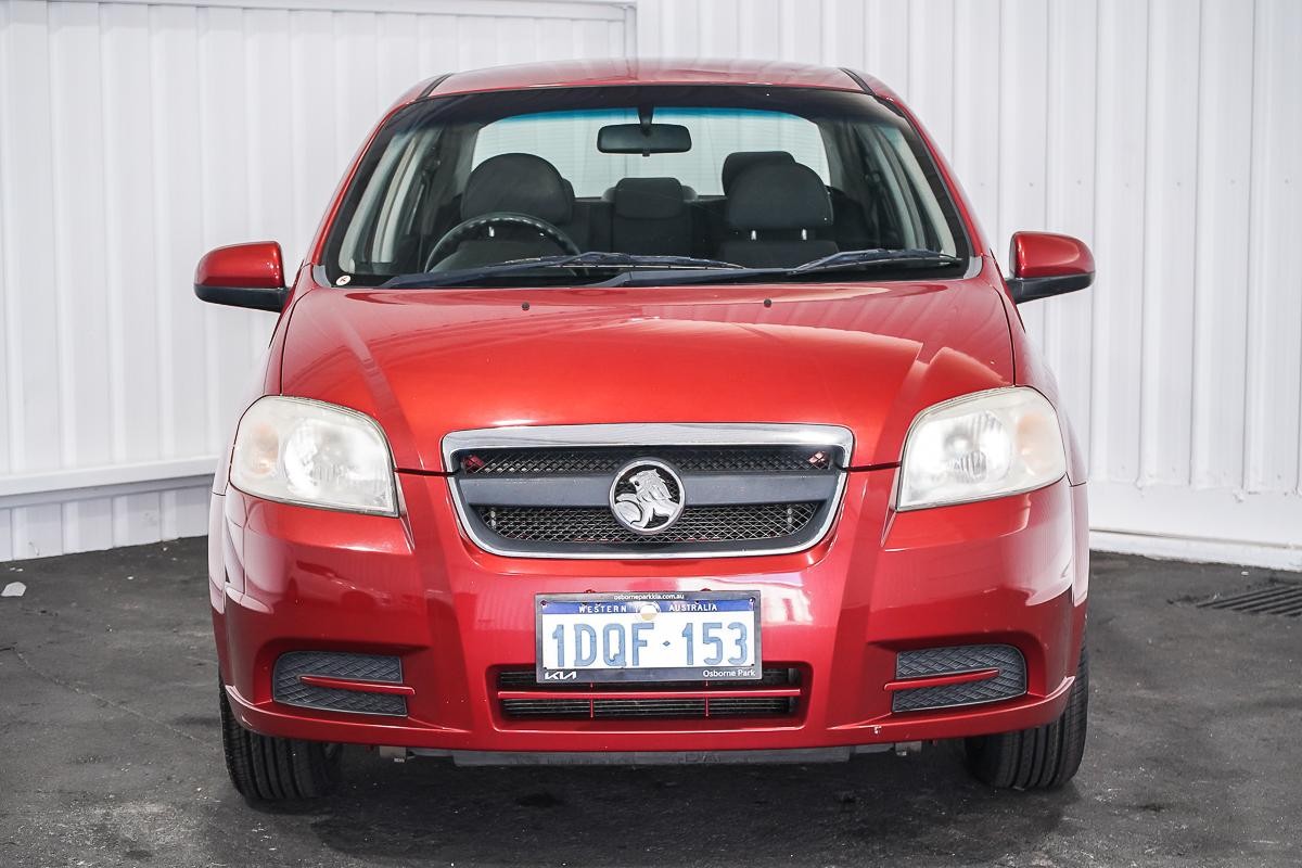 Holden Barina image 3