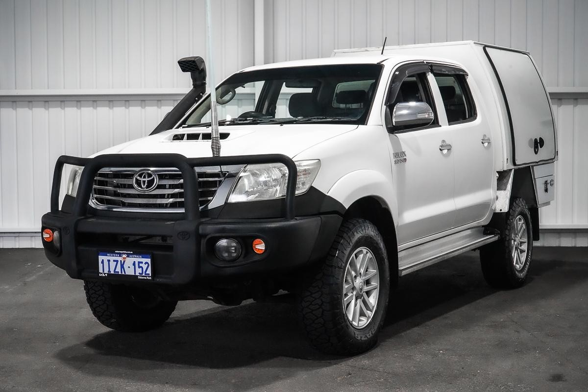 Toyota Hilux image 4