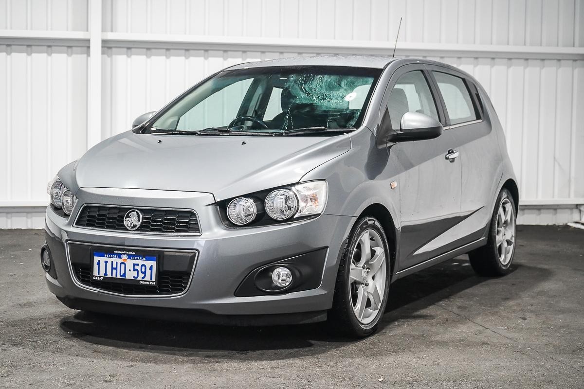 Holden Barina image 4