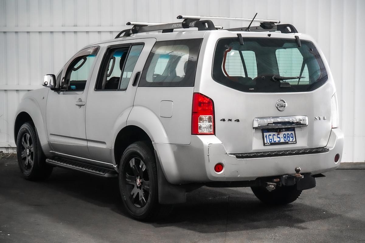 Nissan Pathfinder image 4