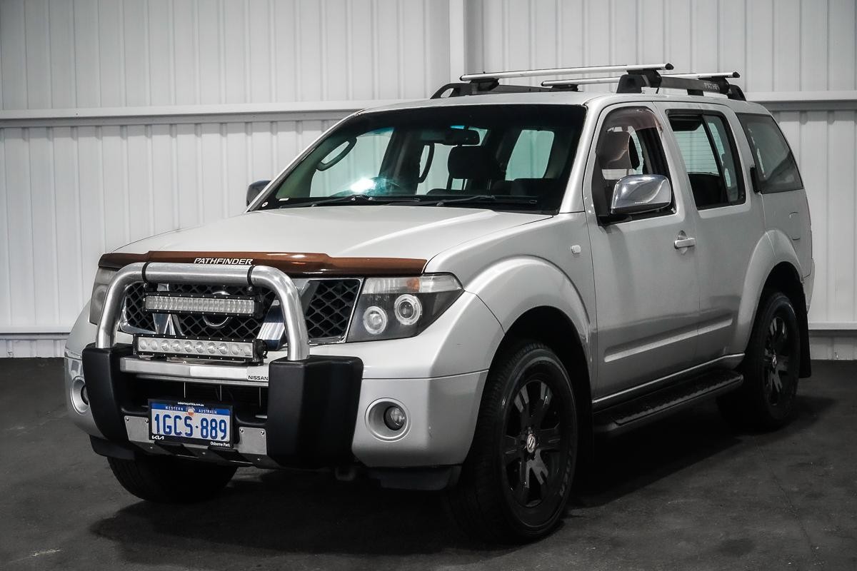 Nissan Pathfinder image 3