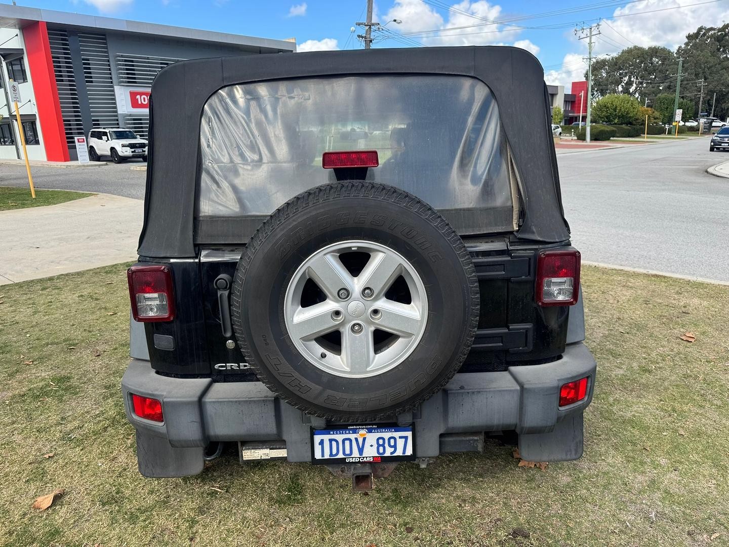 Jeep Wrangler image 4