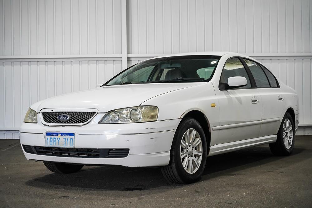 Ford Falcon image 4