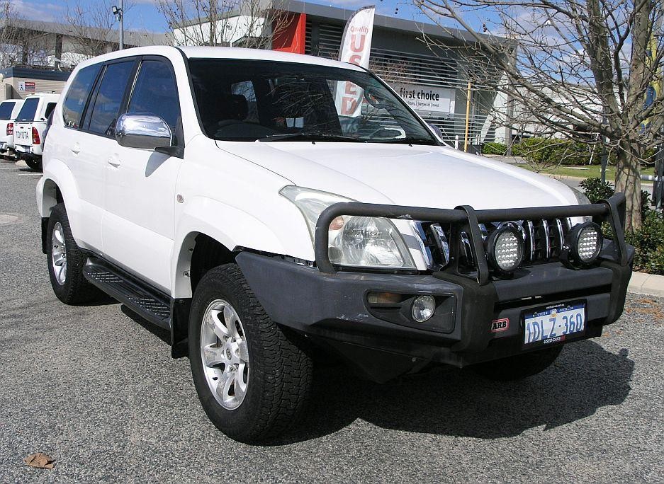 Toyota Landcruiser Prado image 3