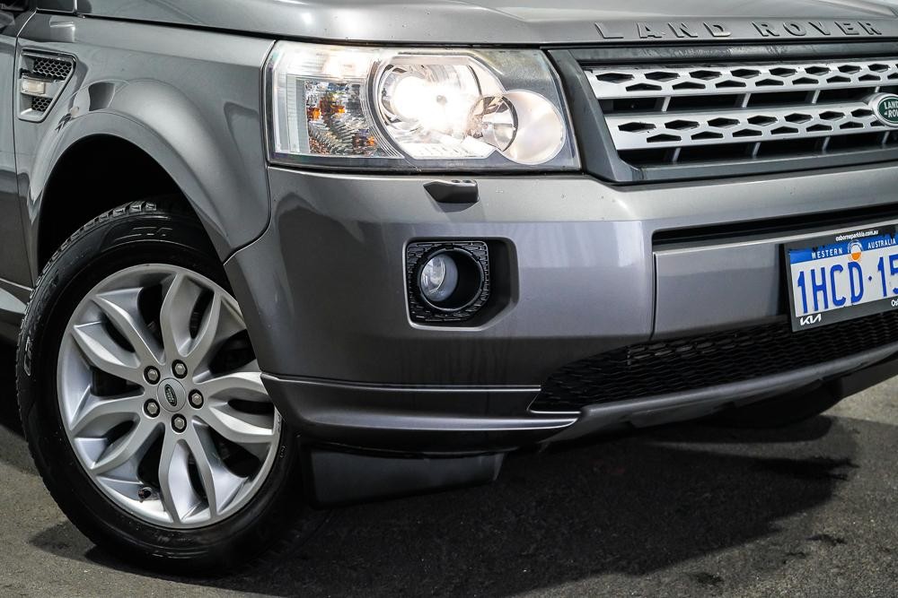 Land Rover Freelander 2 image 2