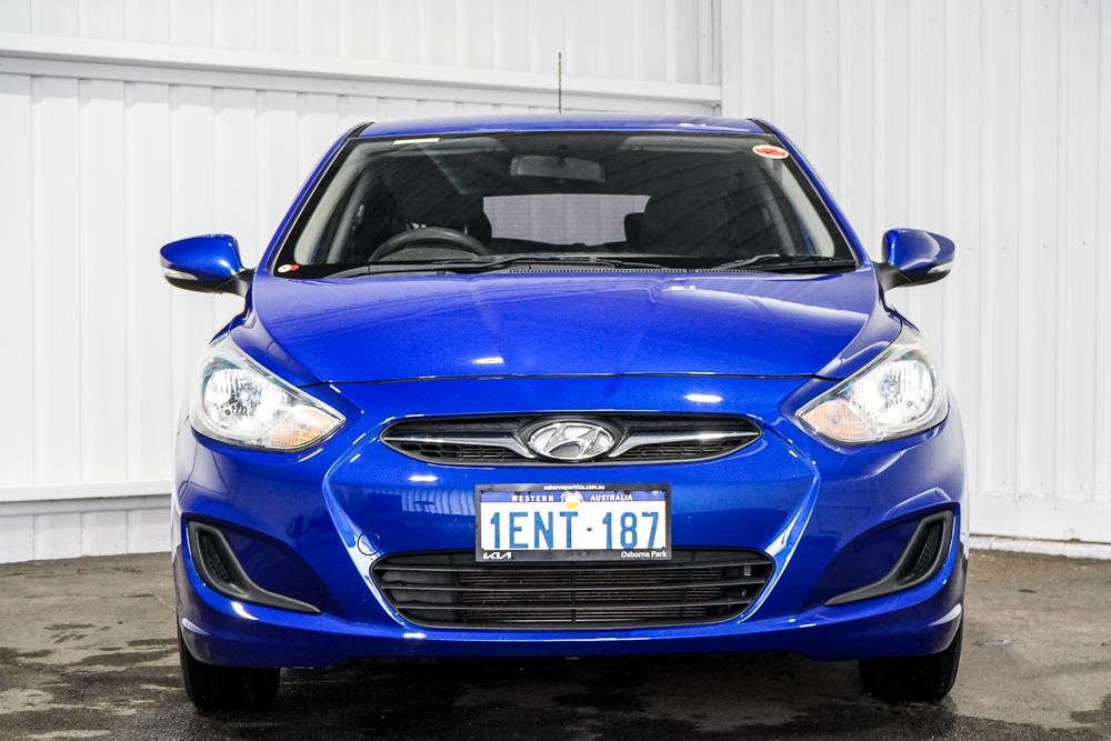 Hyundai Accent image 3