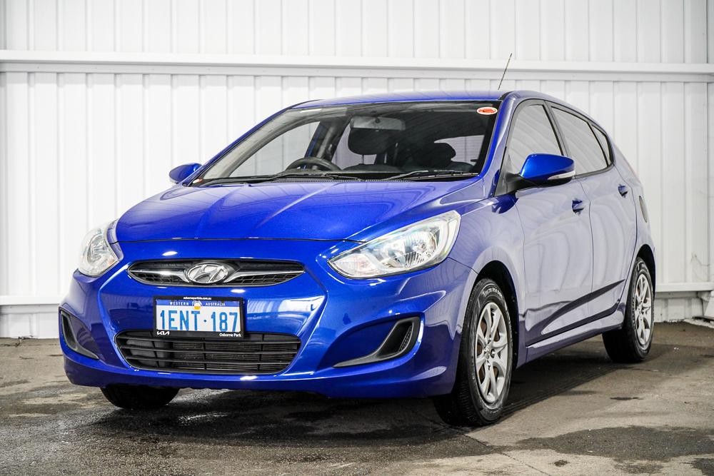 Hyundai Accent image 4