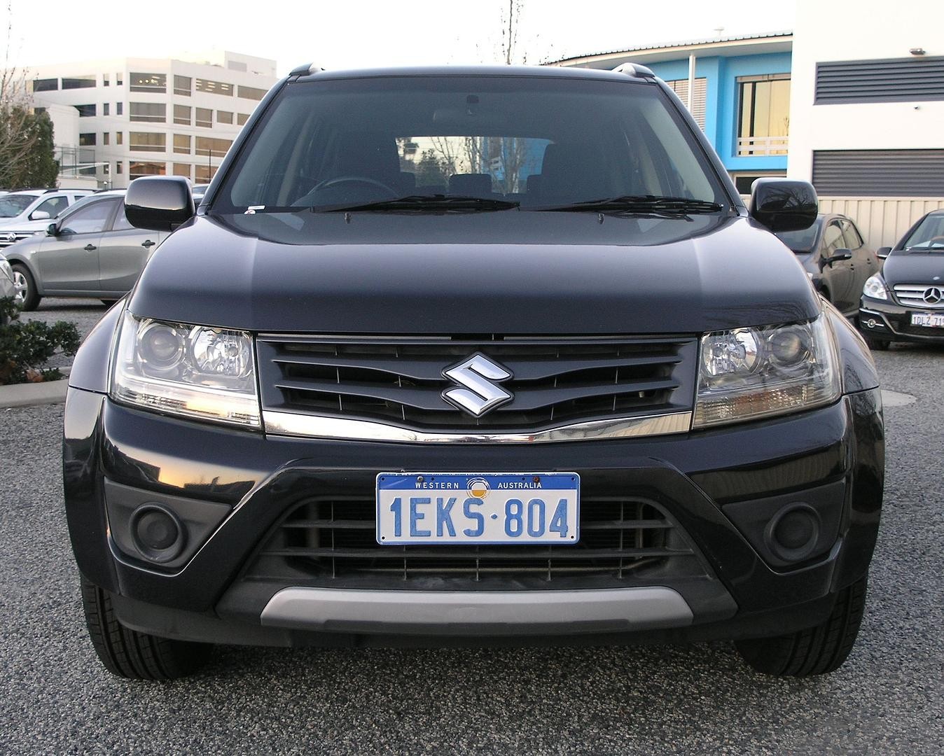 Suzuki Grand Vitara image 3