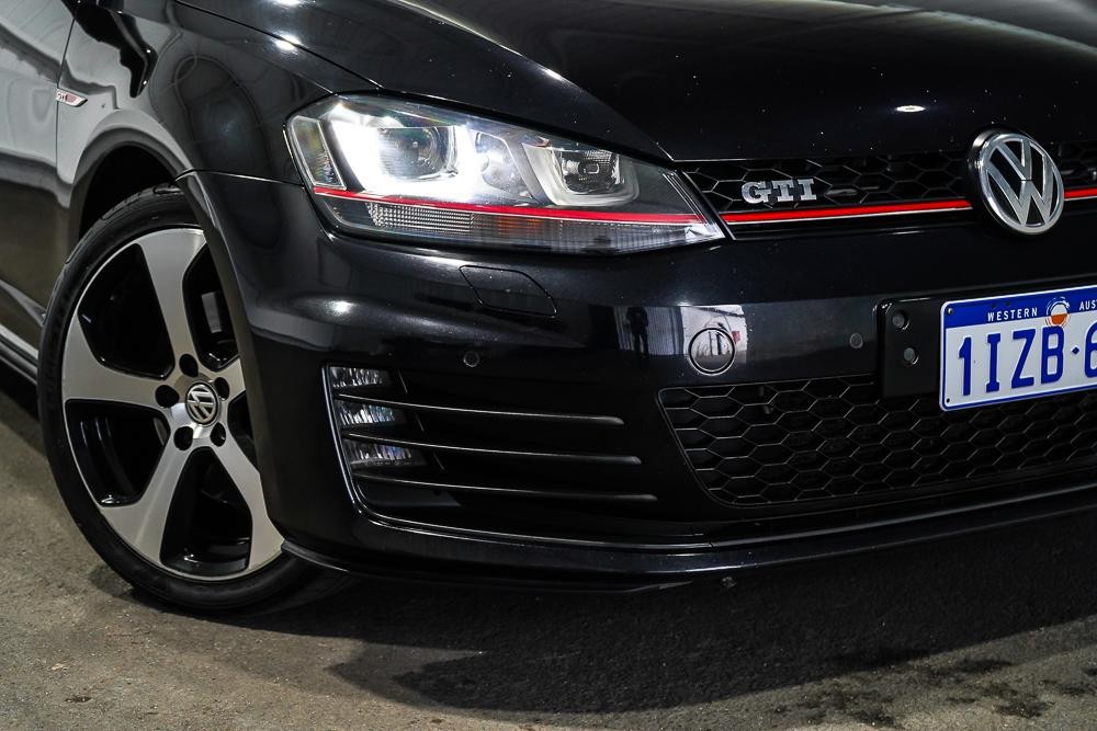 Volkswagen Golf image 2