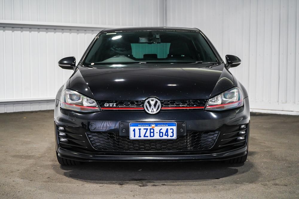 Volkswagen Golf image 3