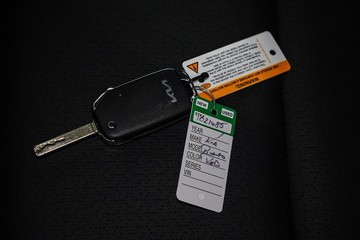 https://dvg-vehicle-assets.s3.amazonaws.com/1104518/7k79o5i0qqcx5lh398oxudk3w.jpg