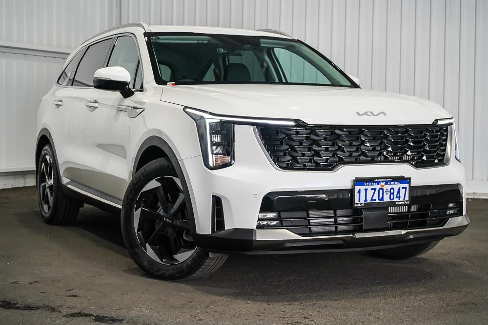 Kia Sorento image 1