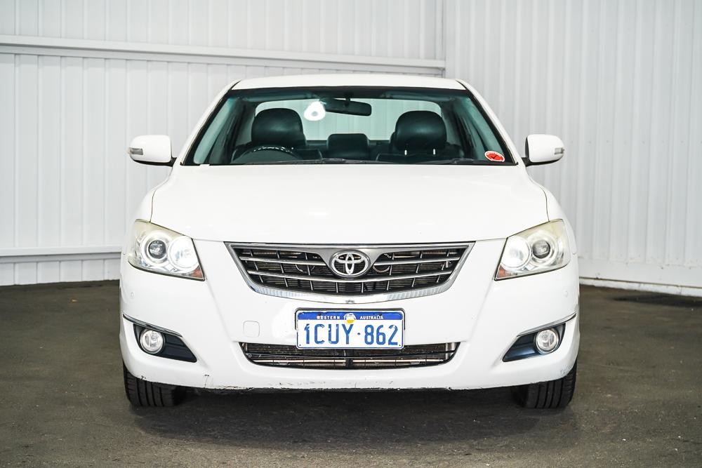 Toyota Aurion image 3