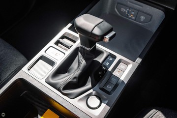 https://dvg-vehicle-assets.s3.amazonaws.com/1104549/jjyb3qiuaxqic5lo1quw04sxa.jpg