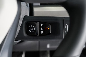 https://dvg-vehicle-assets.s3.amazonaws.com/1104571/bodxftwlrvzf2qzjnmd8jii3q.jpg
