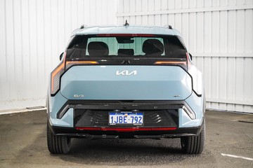 https://dvg-vehicle-assets.s3.amazonaws.com/1104571/cgh3fclz9i54ak3s0c390n4zs.jpg