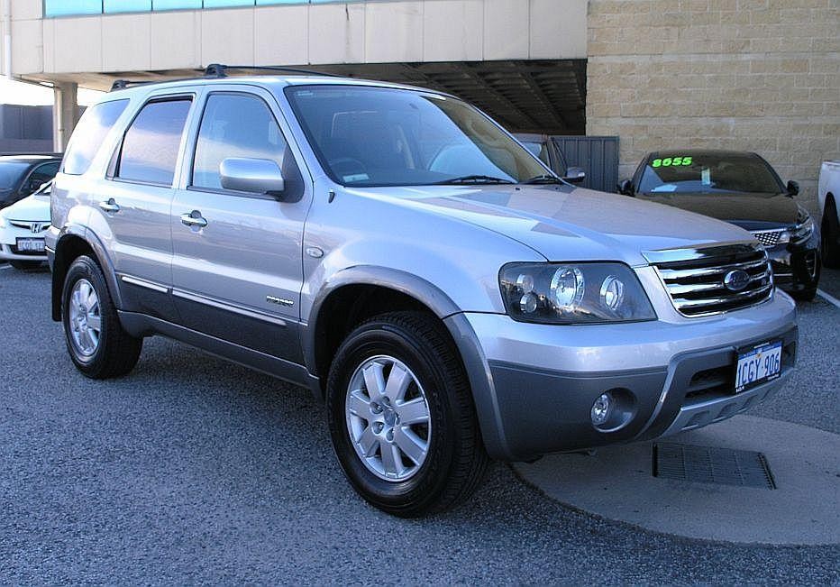Ford Escape image 3