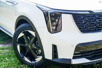 https://dvg-vehicle-assets.s3.amazonaws.com/1104594/u95rhe988qjh96fyefhpst8m7.jpg
