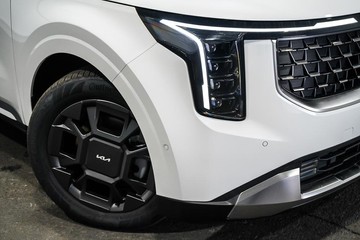 https://dvg-vehicle-assets.s3.amazonaws.com/1104596/b86ea34r9p07aldy0wjwrb1ml.jpg