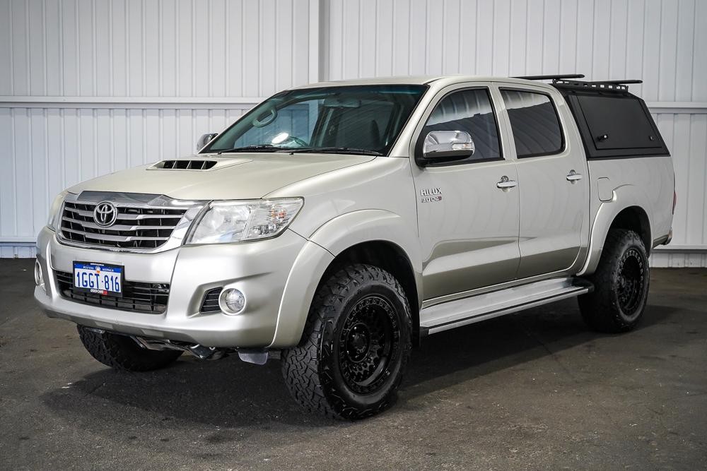 Toyota Hilux image 4