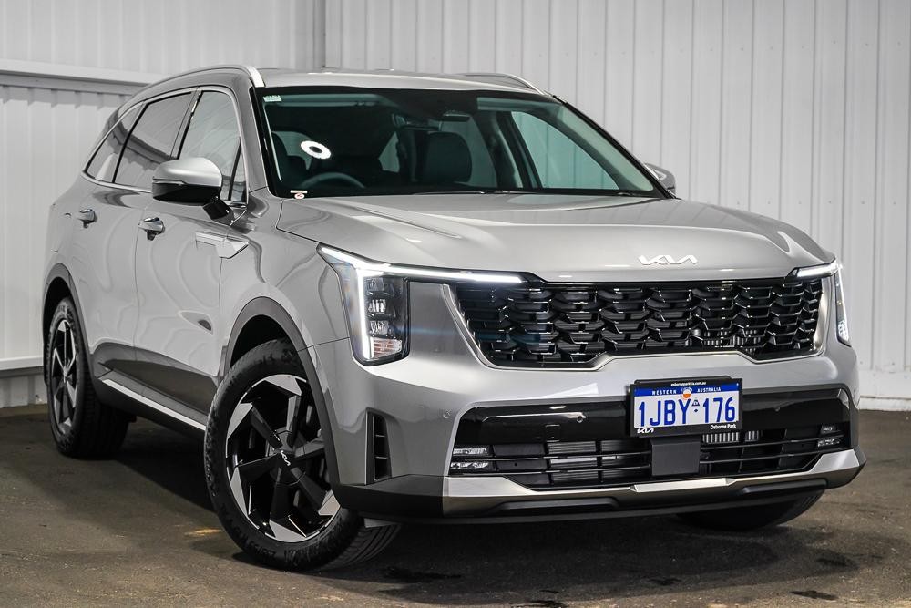 Kia Sorento image 1