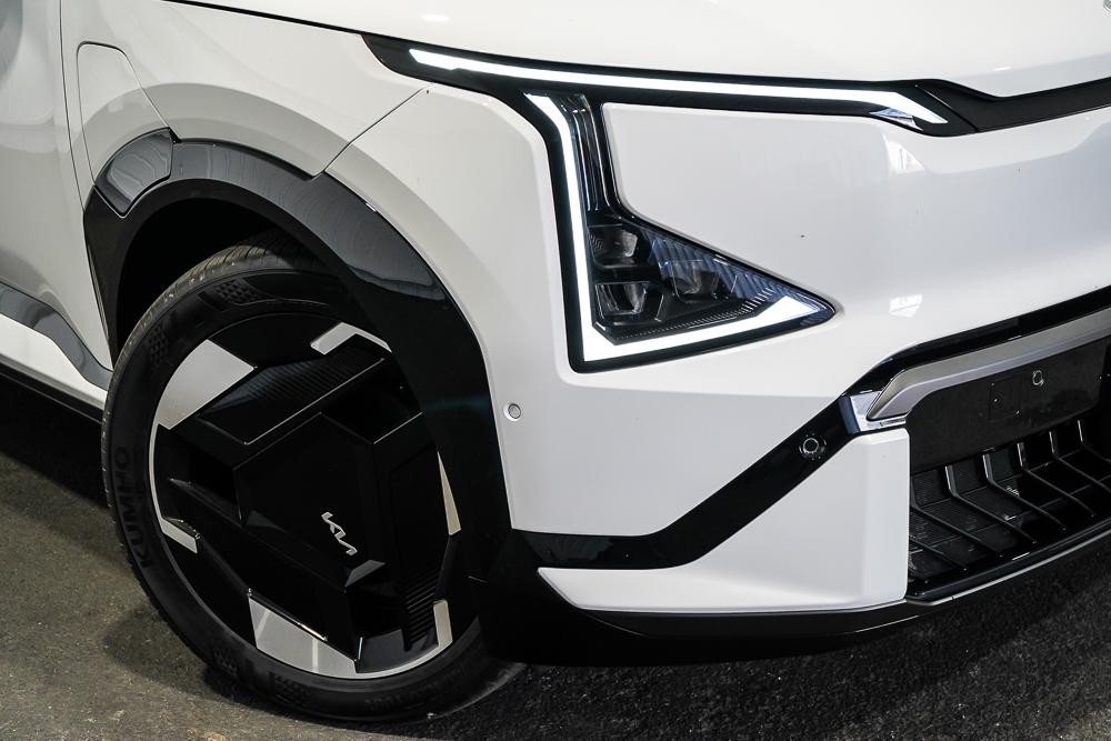 Kia Ev5 image 2