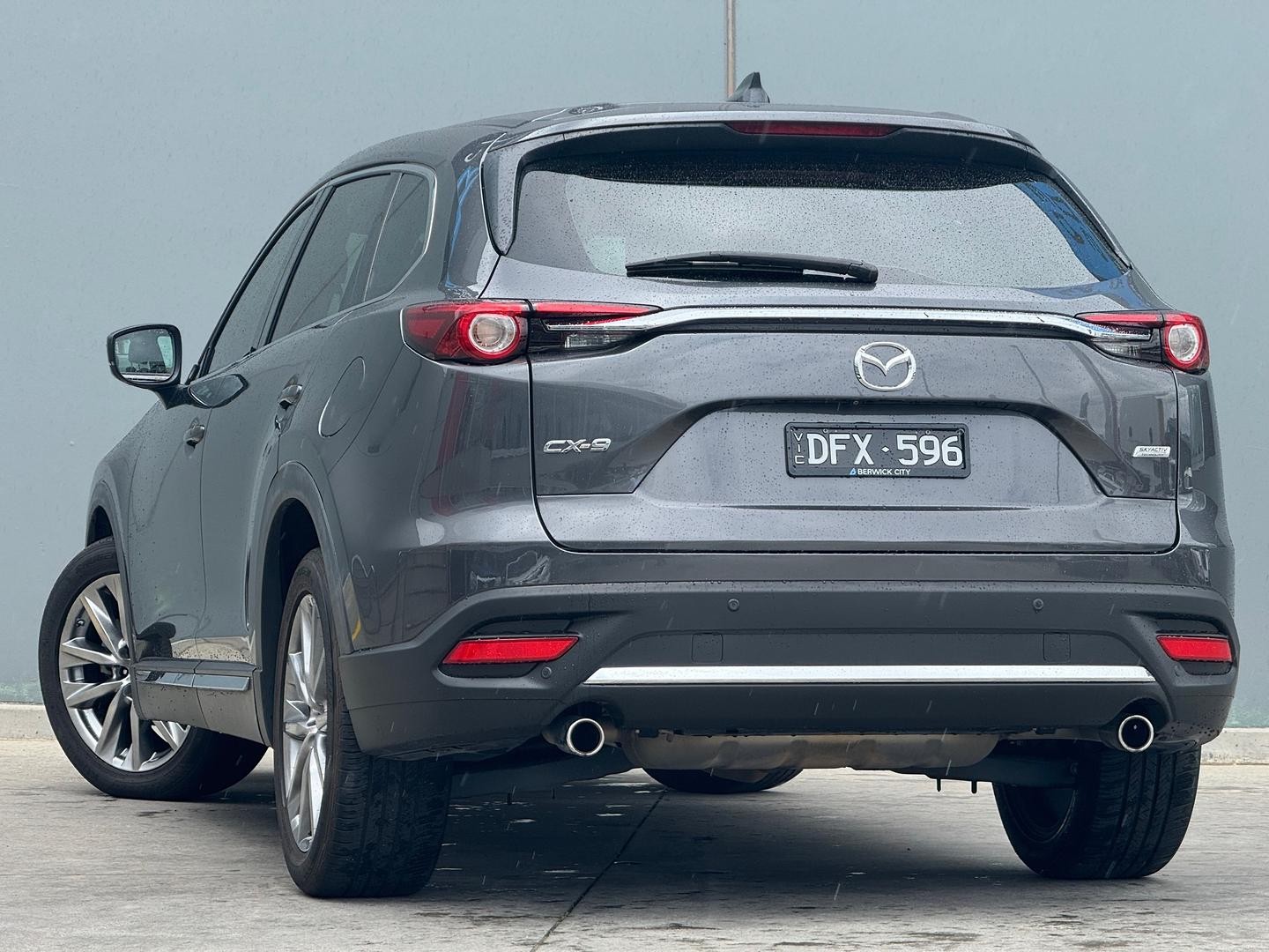 Mazda Cx-9 image 3