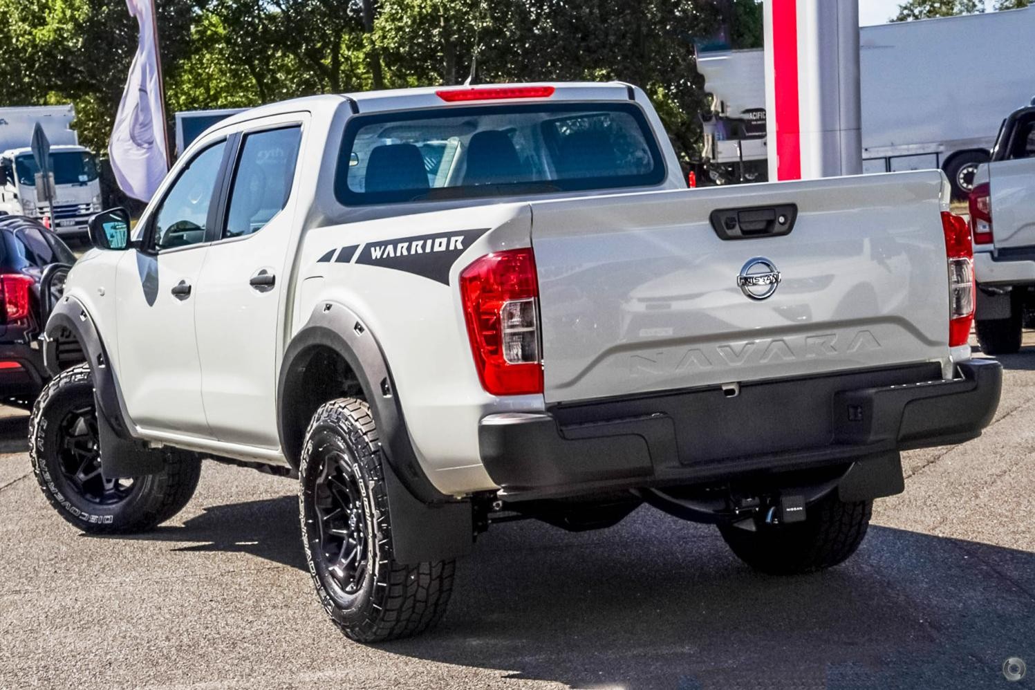 Nissan Navara image 4