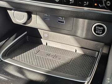 https://dvg-vehicle-assets.s3.amazonaws.com/1107119/4oq9ch7lc1g5be7lq6homyjry.jpg