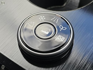 https://dvg-vehicle-assets.s3.amazonaws.com/1107119/a8xyka0wg8pilks5aoasxl03z.jpg