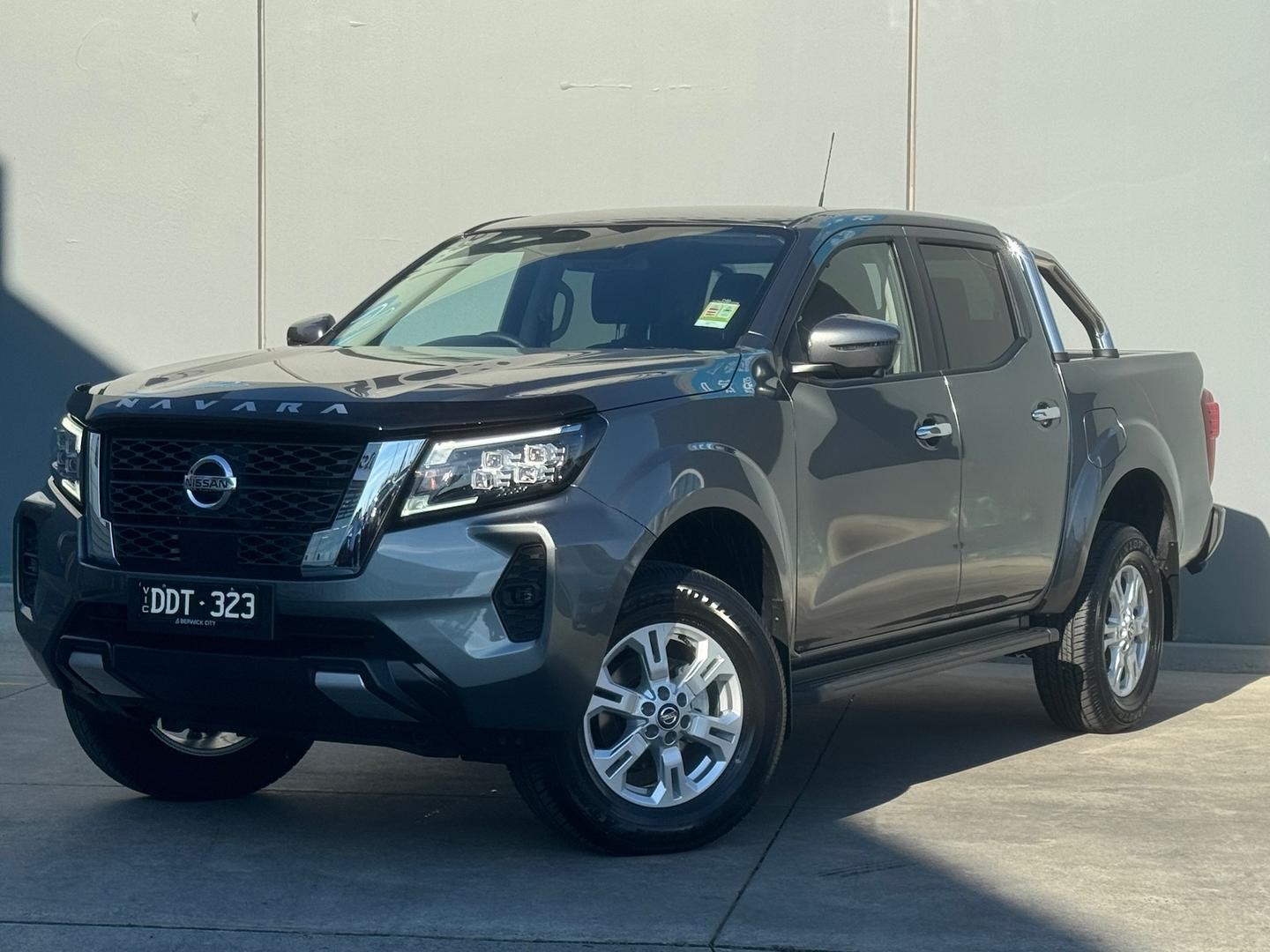 Nissan Navara image 2