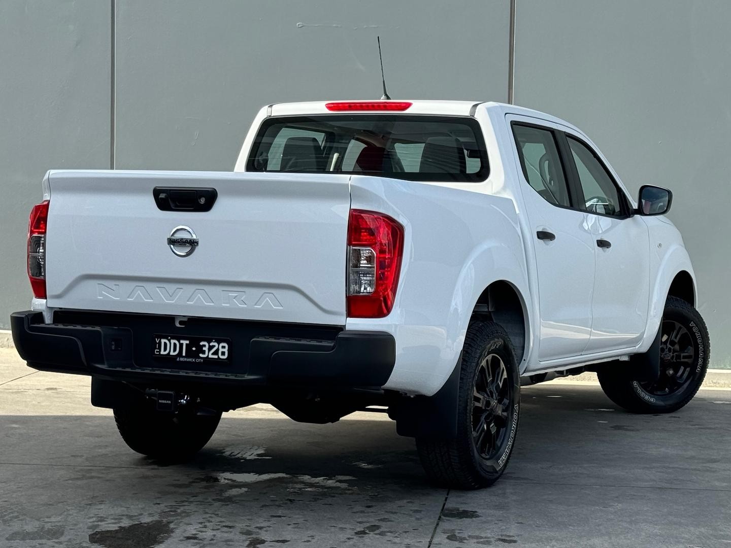 Nissan Navara image 4