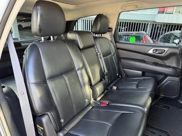 https://dvg-vehicle-assets.s3.amazonaws.com/1107209/9tspvv1od416sh6gf73ldvmtl.jpg