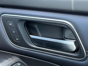 https://dvg-vehicle-assets.s3.amazonaws.com/1107216/cr5asw7g0ckb45zs0pn41kwi9.jpg